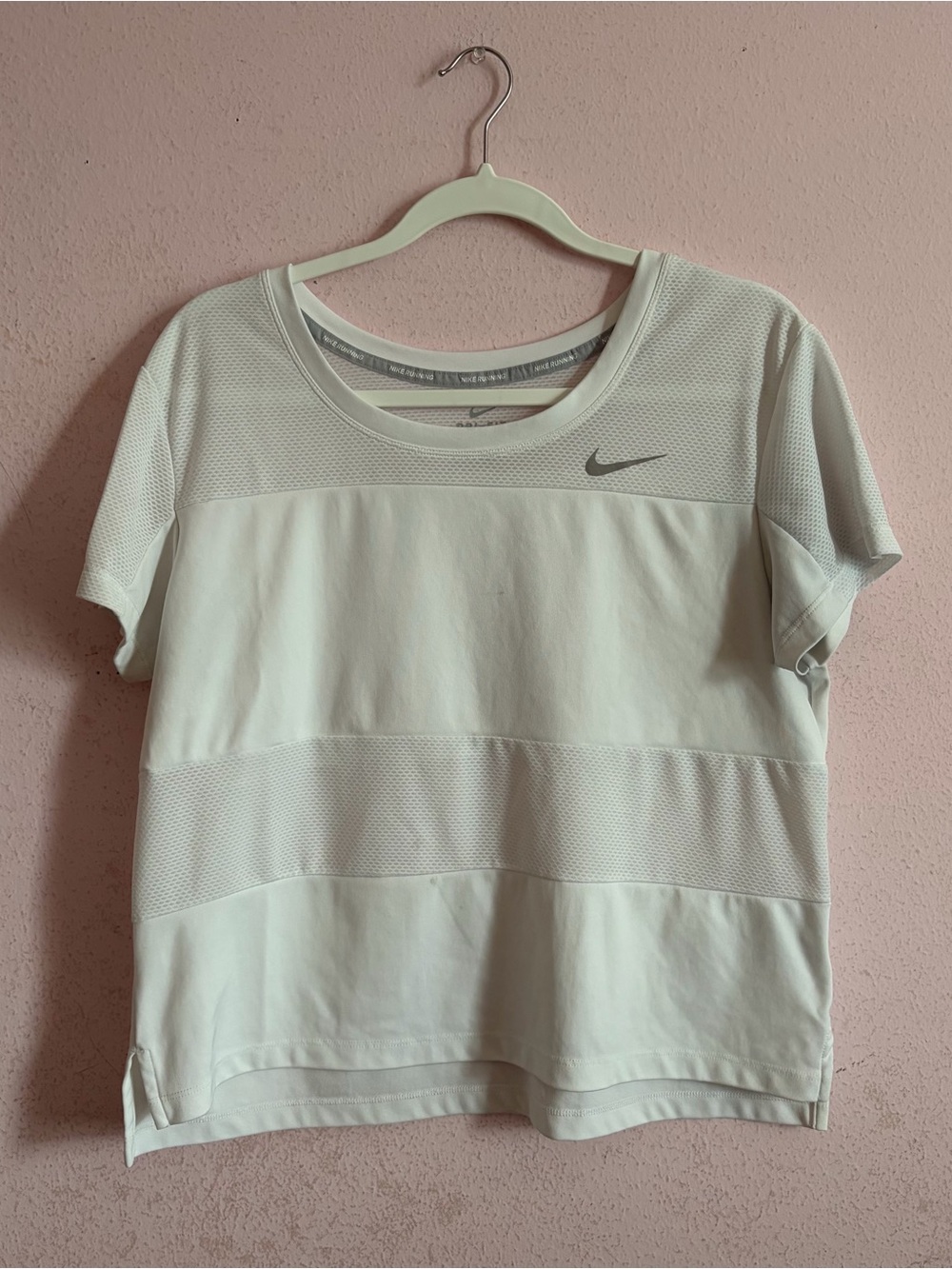 Nike Dri-Fit Active 100% Polyester Mesh Block Casual Workout Short Sleeve Top